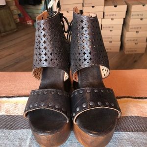 BedStu Mali in Black Rustic